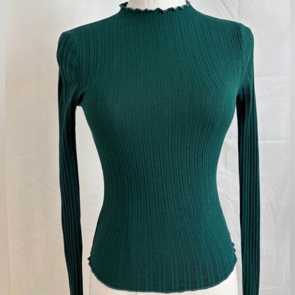 Gianni Bini Forest Green Ribbed Long Sleeve Top